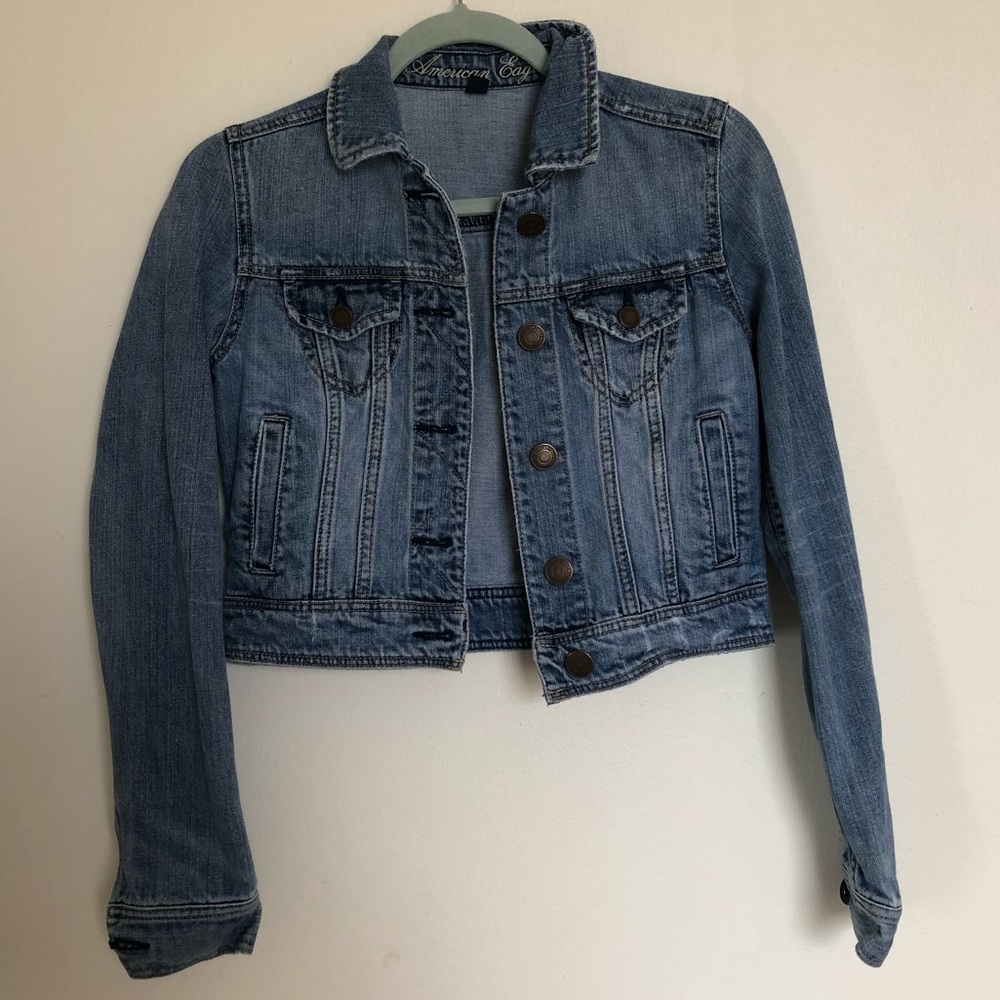 American Eagle cropped denim jacket